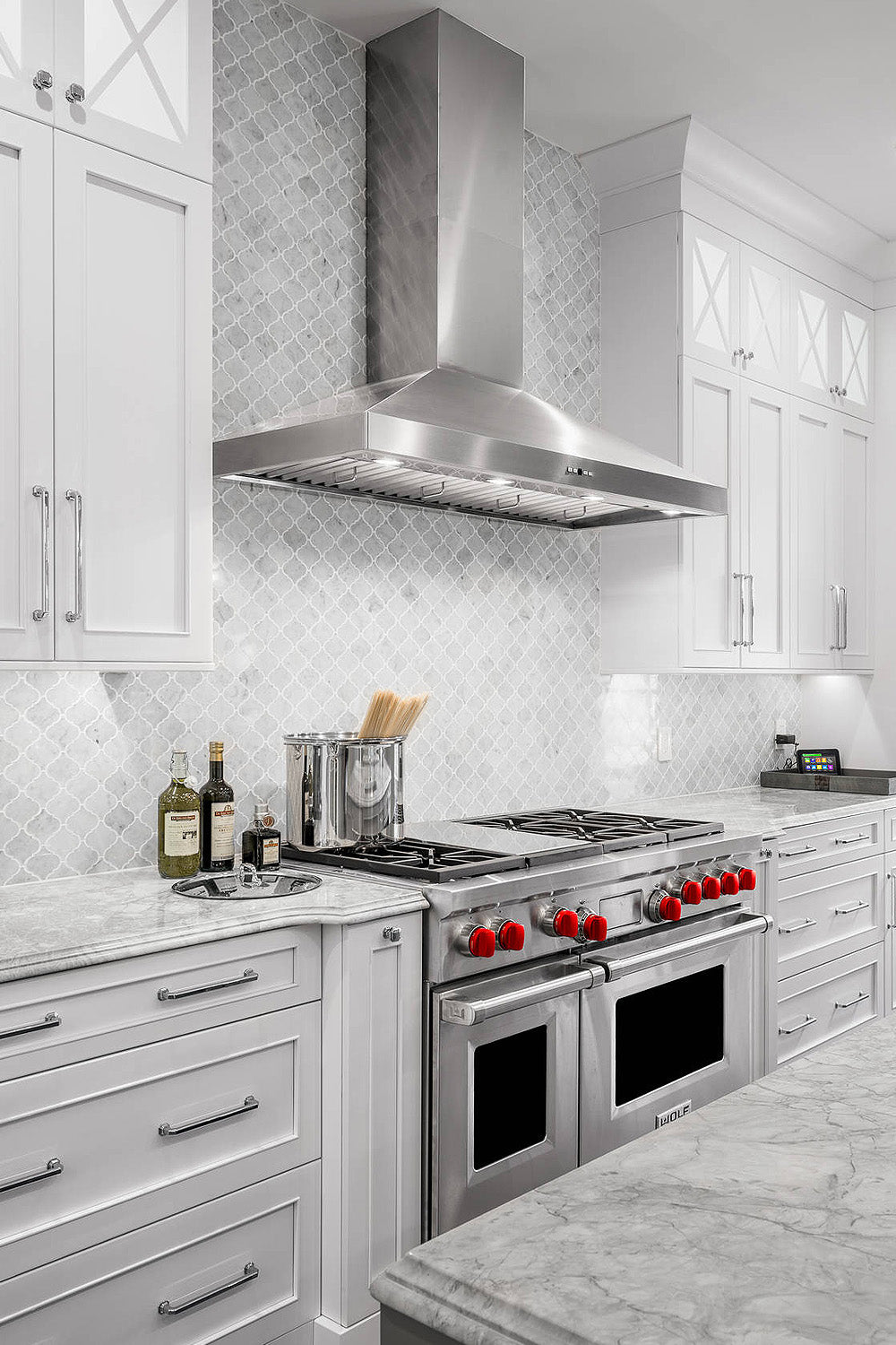 Procida Tile- Bianco Carrara Mini Arabesque Polished