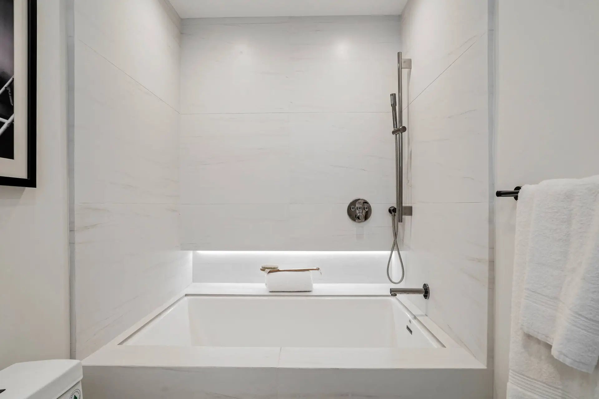 Rocca Lassa Dolomite 24"x48" Polished